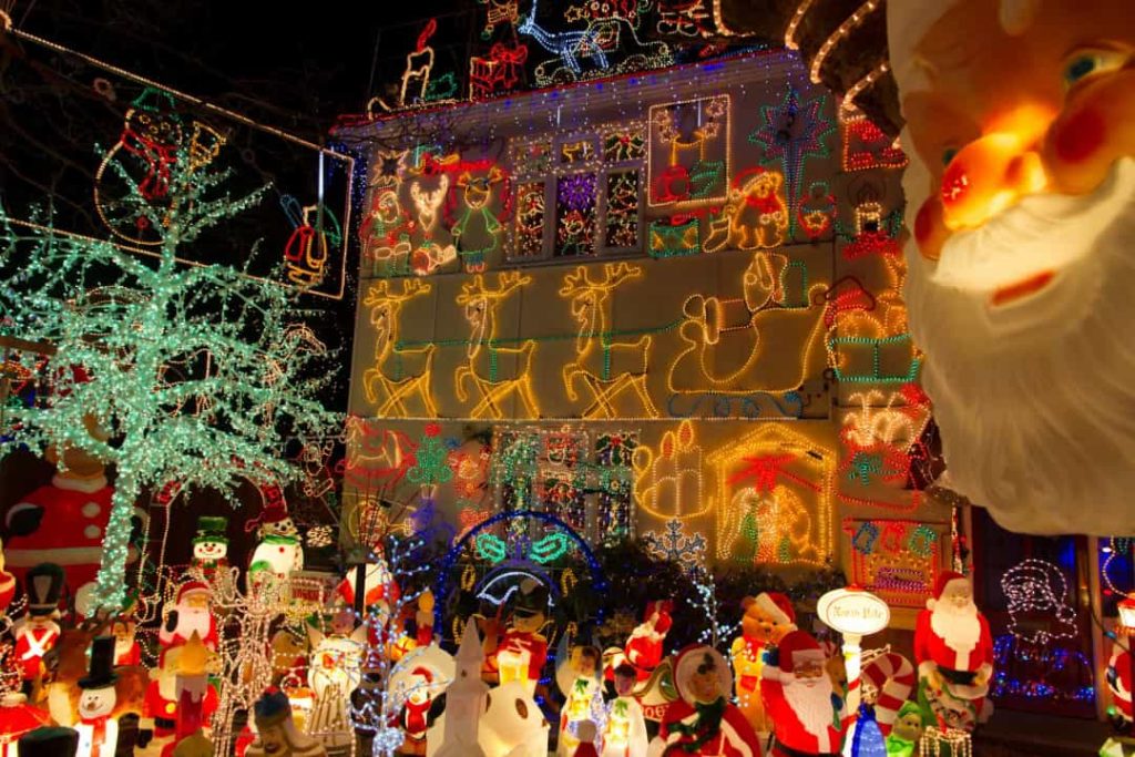The Most Christmassy Streets Around The World