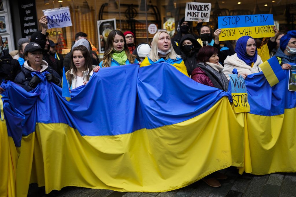 Ways The World Can Support Ukraine
