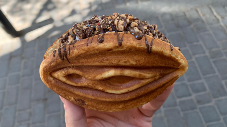 Vagina Shaped Waffles Are Hitting The Spot In Madrid
