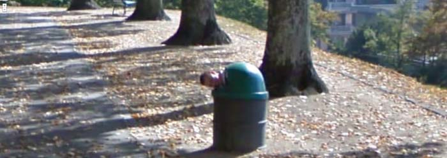 Hilarious Candid Images Captured On Google Maps