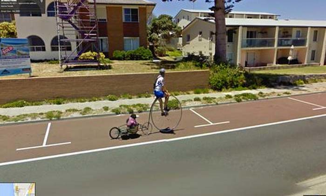 Hilarious Candid Images Captured On Google Maps