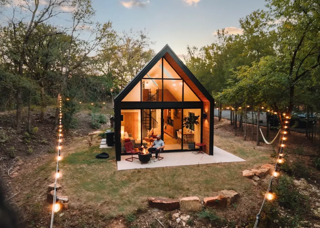 25-Year-Old Turns Tiny Houses Into A 'Tiny Hotel' And Earns $500,000 In Bookings This Year. 