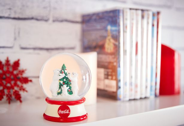 You Can Spend The Night In The Coca-Cola Christmas Truck And It Looks Absolutely Incredible