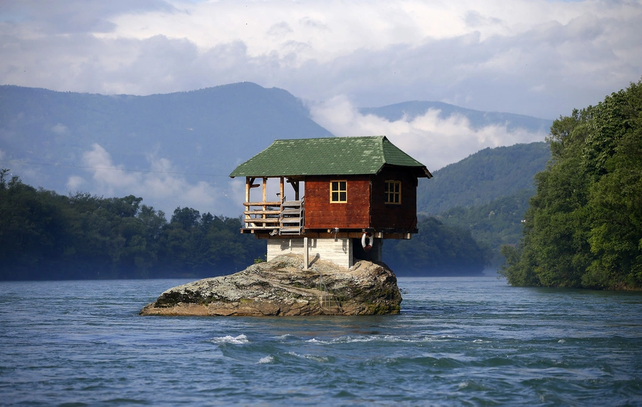 Unusual Homes Around the World