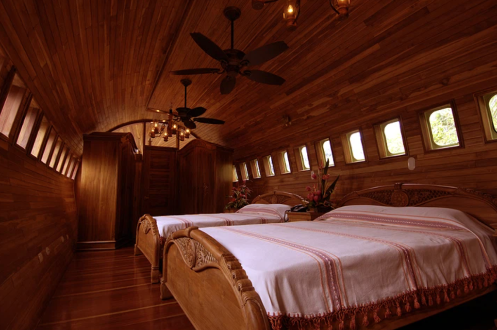 Woman Converts Old Boeing 727 Aeroplane Into Her Dream Home