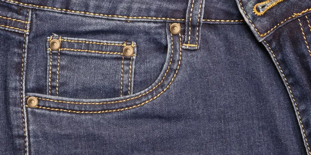 Levi’s CEO Explains Why You Should Never Wash Your Jeans - Social Junkie